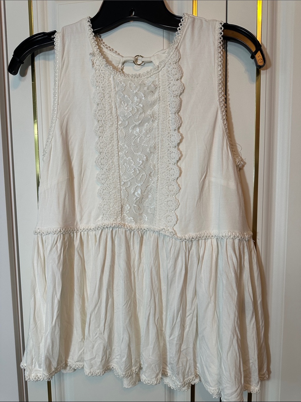 POI White Crochet-Trim Tank Top